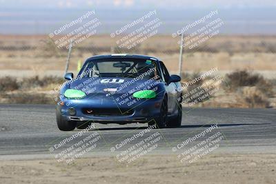 media/Nov-17-2024-CalClub SCCA (Sun) [[5252d9c58e]]/Group 4/Qual (Star Mazda Entrance)/